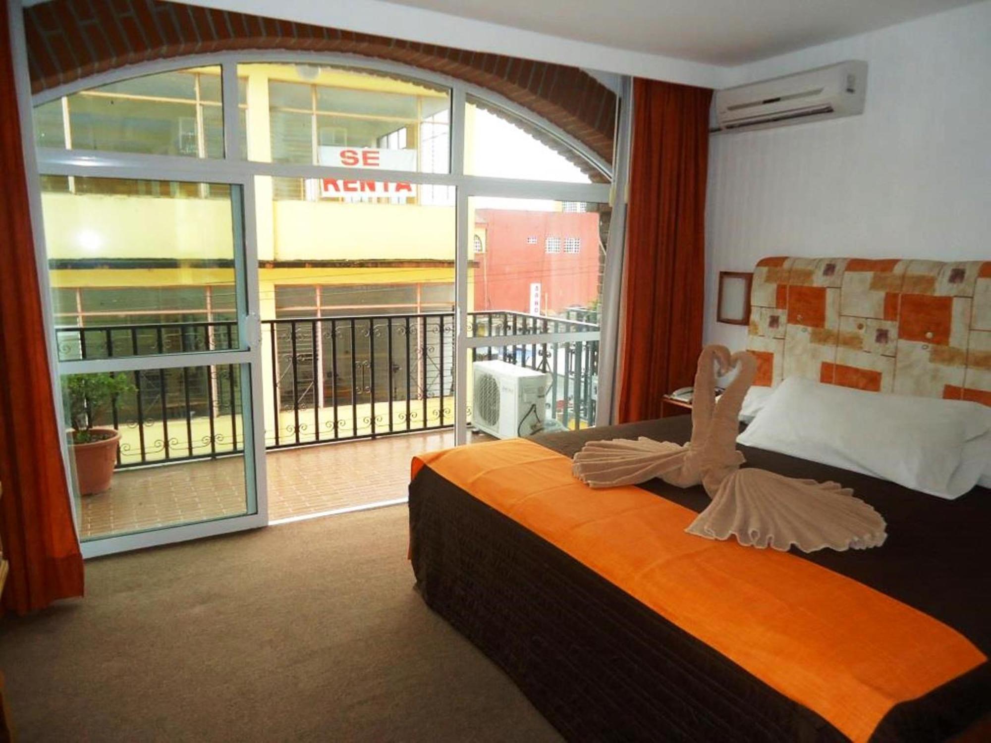 Hotel Villa De Cortez Xicotepec de Juarez Εξωτερικό φωτογραφία