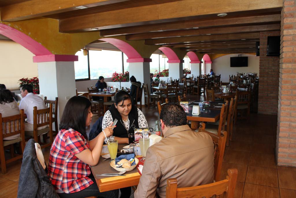 Hotel Villa De Cortez Xicotepec de Juarez Εξωτερικό φωτογραφία