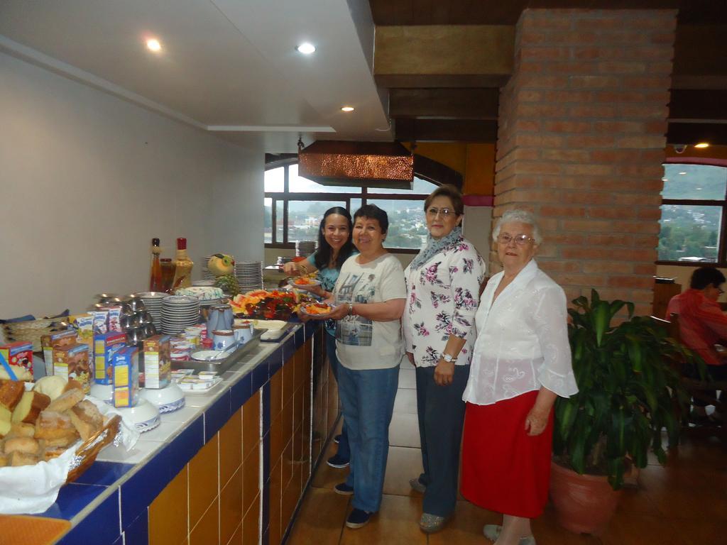 Hotel Villa De Cortez Xicotepec de Juarez Εξωτερικό φωτογραφία